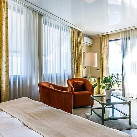 Hotel Boutique La Rocca 4*